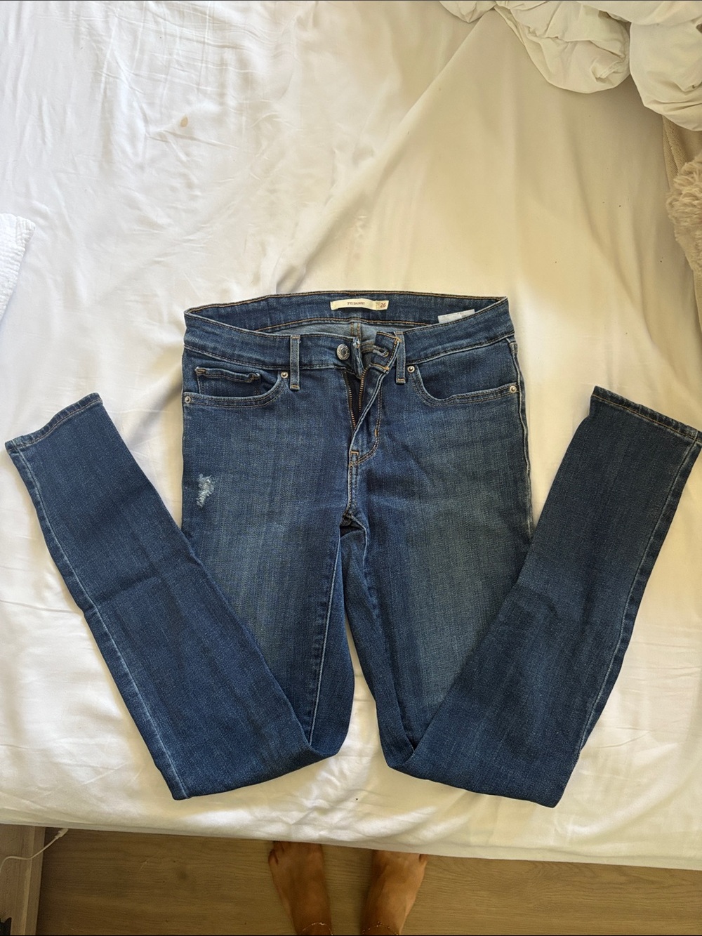 Levi's Women's Dark Blue Skinny Jeans